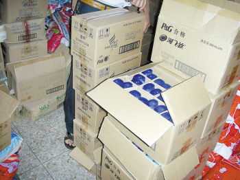 铜山查获3500余瓶假冒洗发水，日用品销售安全引关注